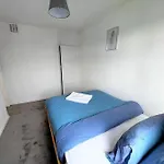 3 Bedroom Flat In Hoxton London