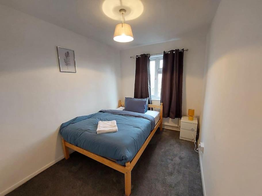 3 Bedroom Flat In Hoxton * London