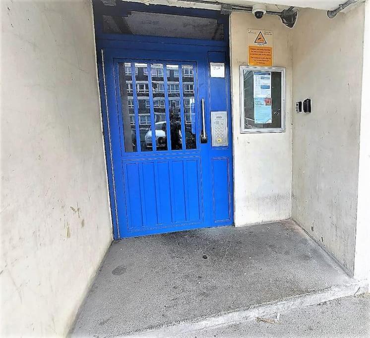 Apartment 3 Bedroom Flat In Hoxton *