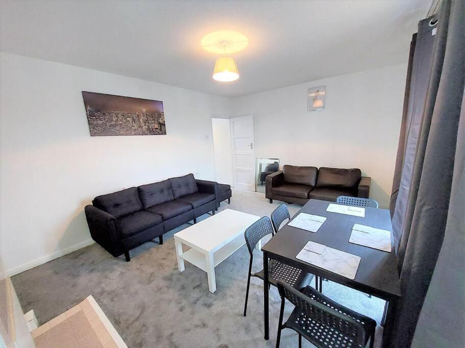 Apartment 3 Bedroom Flat In Hoxton London